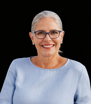 Portrait of Cathy Rios, Realtor.